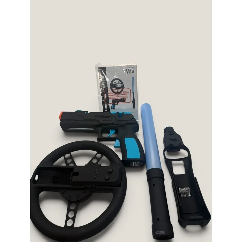 NEW**open box** Wii dreamGEAR 3-in-1 Game Essentials PLUS accessory kit